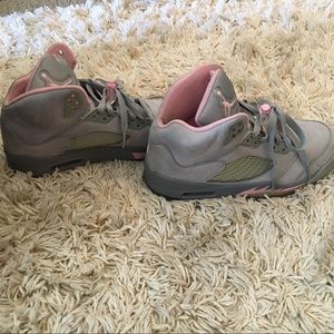 Air Jordan 5 retro women’s “shy pink”